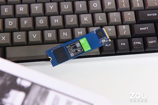 SATA已成过去时 PCIe SSD更具优势和记官网